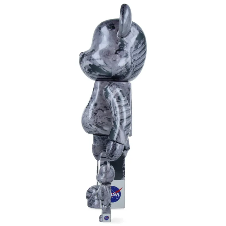 400% + 100% Bearbrick Moon Footprints