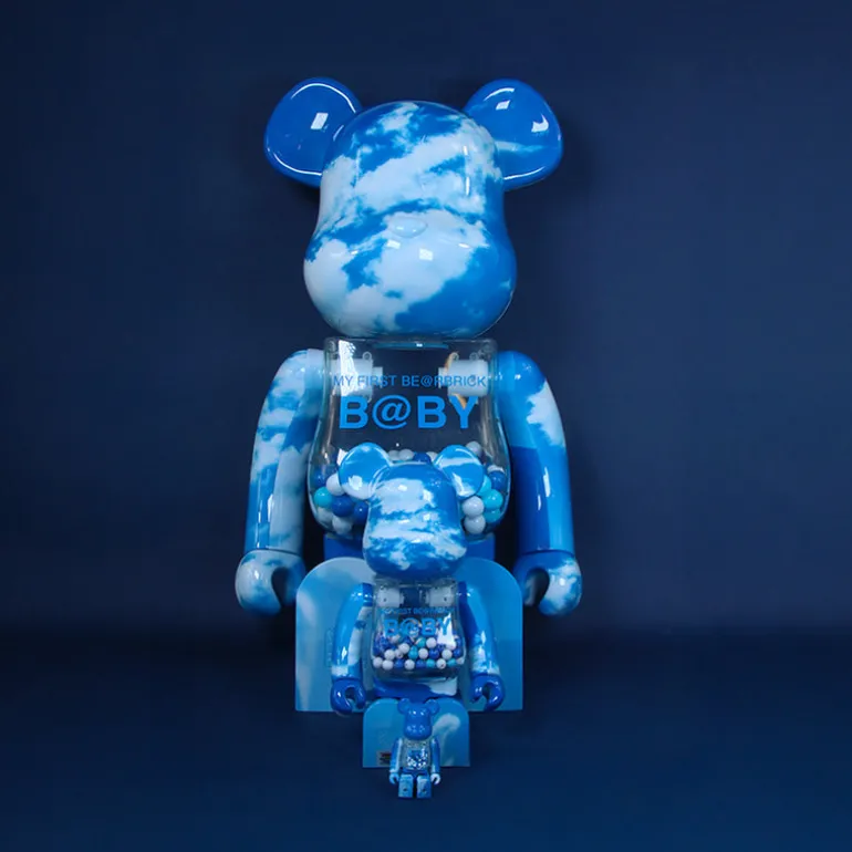 400% + 100% Bearbrick My First Baby (Blue Sky)