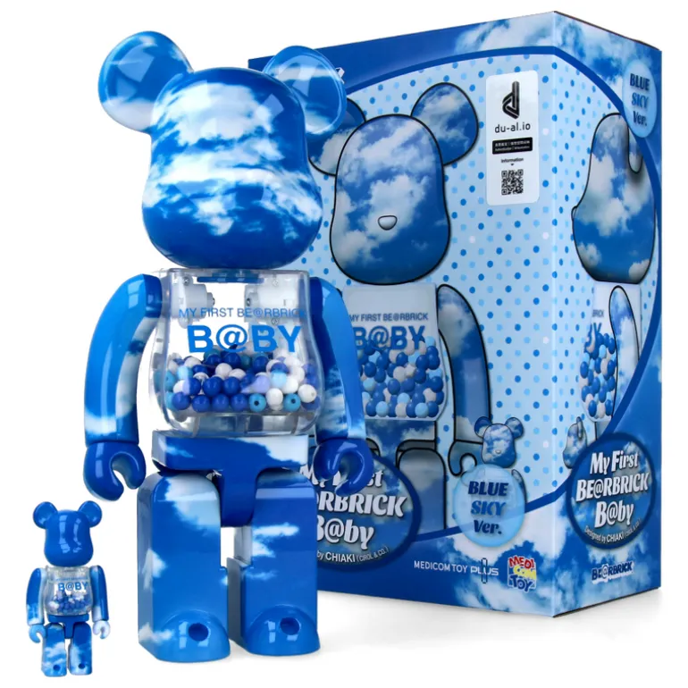 400% + 100% Bearbrick My First Baby (Blue Sky)