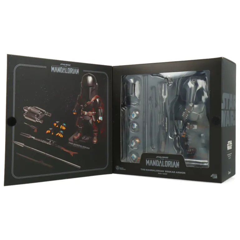 Star Wars The Mandalorian figurine Egg Attack Action Beskar Armor